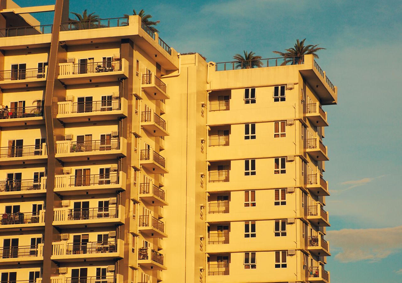 Condominium and apartment buildings in the Philippines